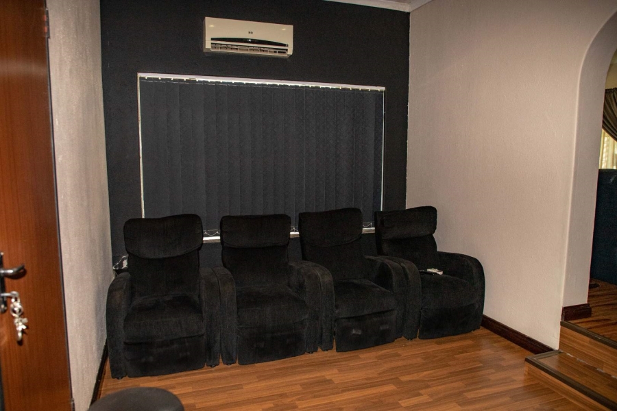 4 Bedroom Property for Sale in Deneysville Free State